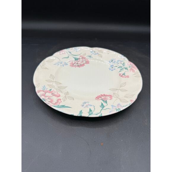 Vintage Johnson Brothers China “Lynton” 8" Small Serving Plate - Picture 6 of 8